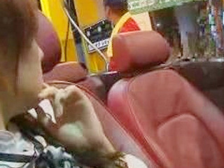 Japanese babe fucks herself in dangerous Tokyo XXX territory